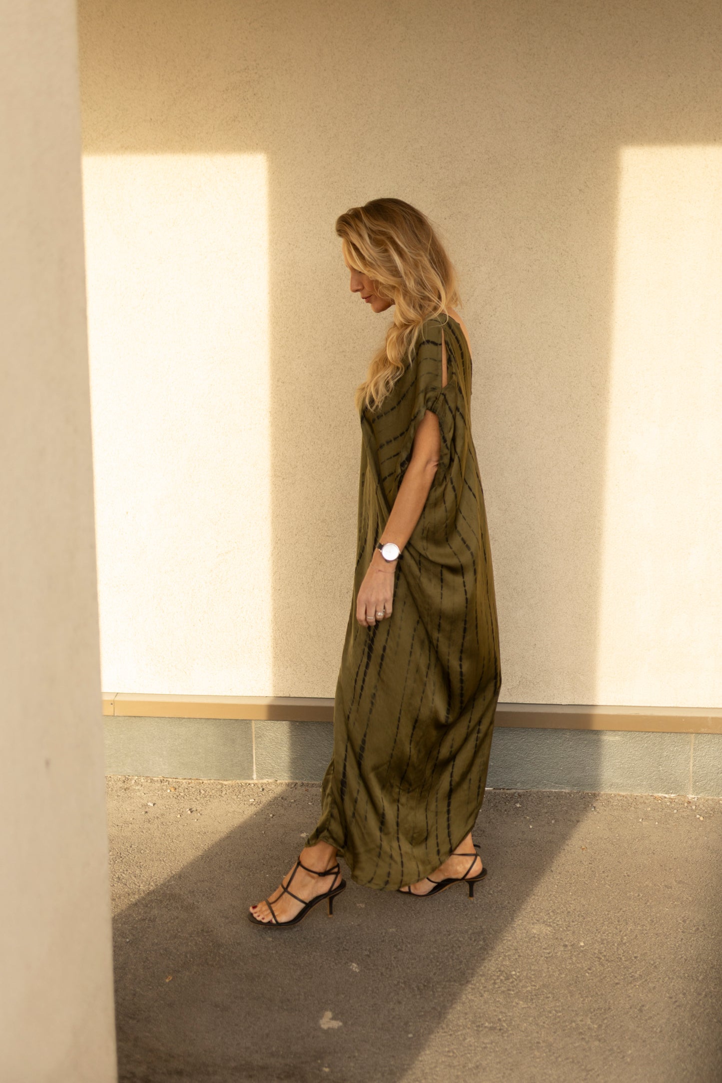 The Assagao Kaftan Olive Satin