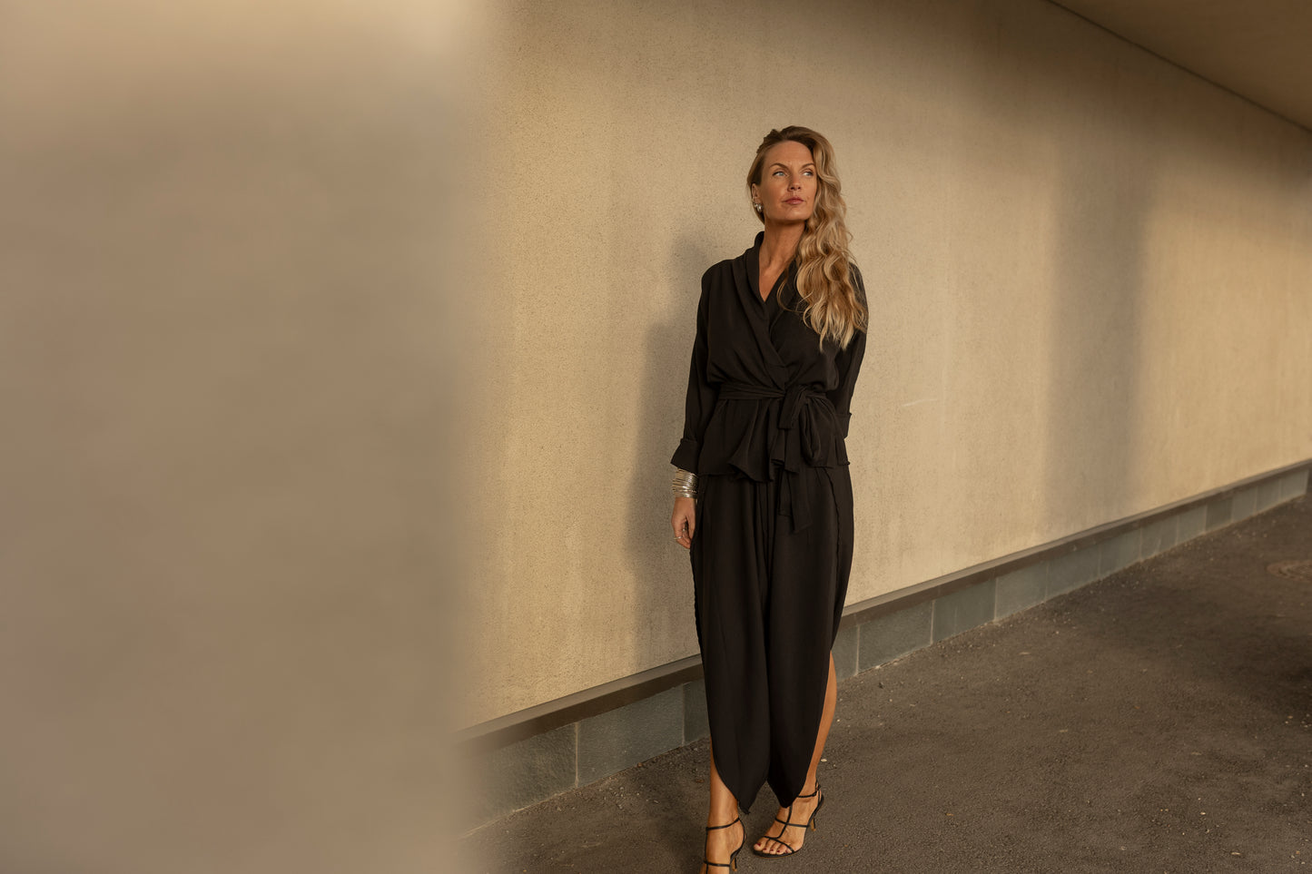 The Madrid Wrap Top Black