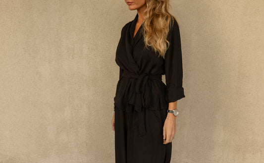 The Madrid Wrap Top Black