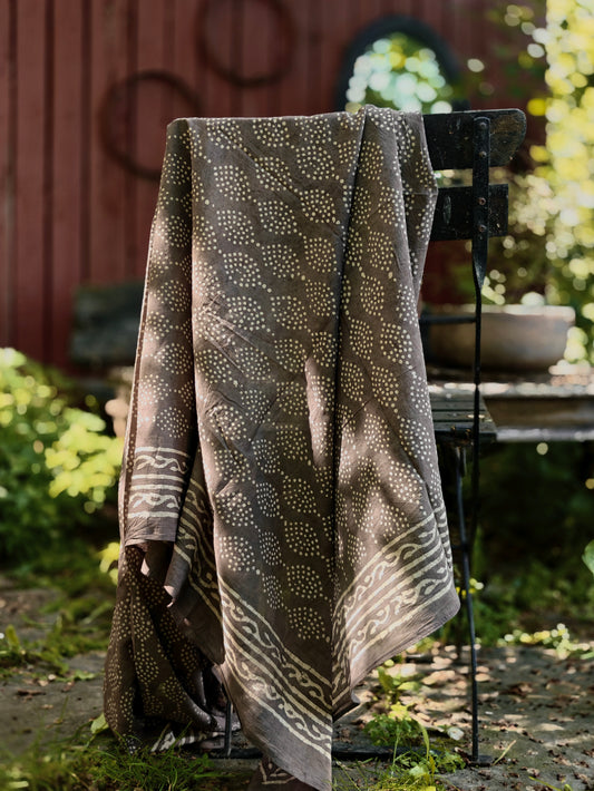 Pareo Blockprint Grey Dots
