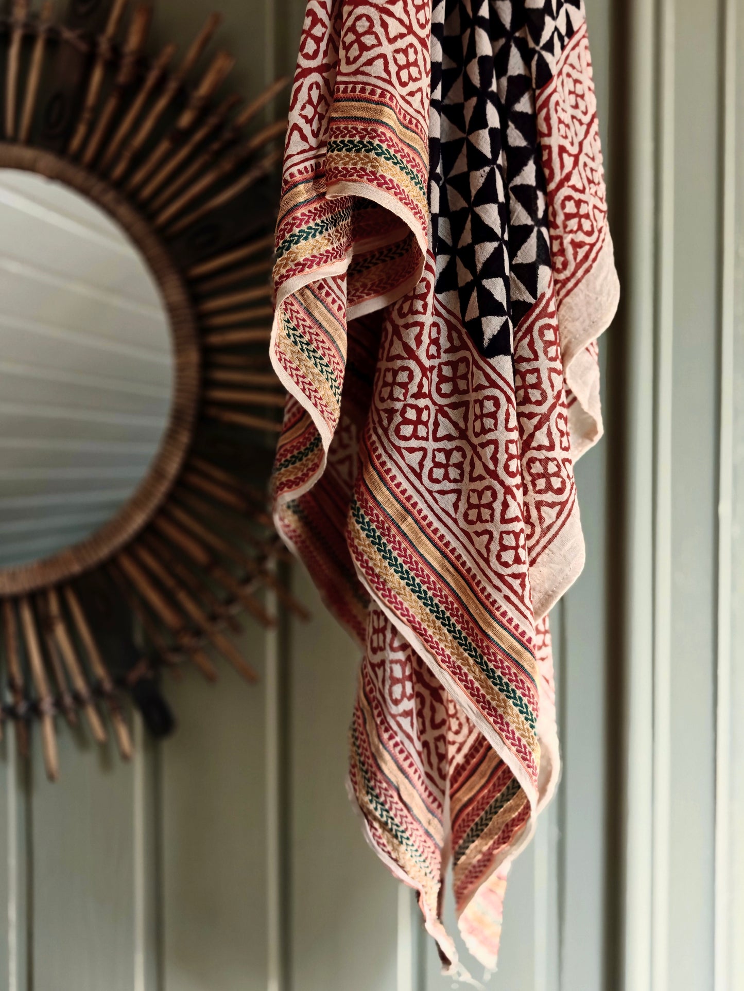 Pareo Blockprint Checked Border