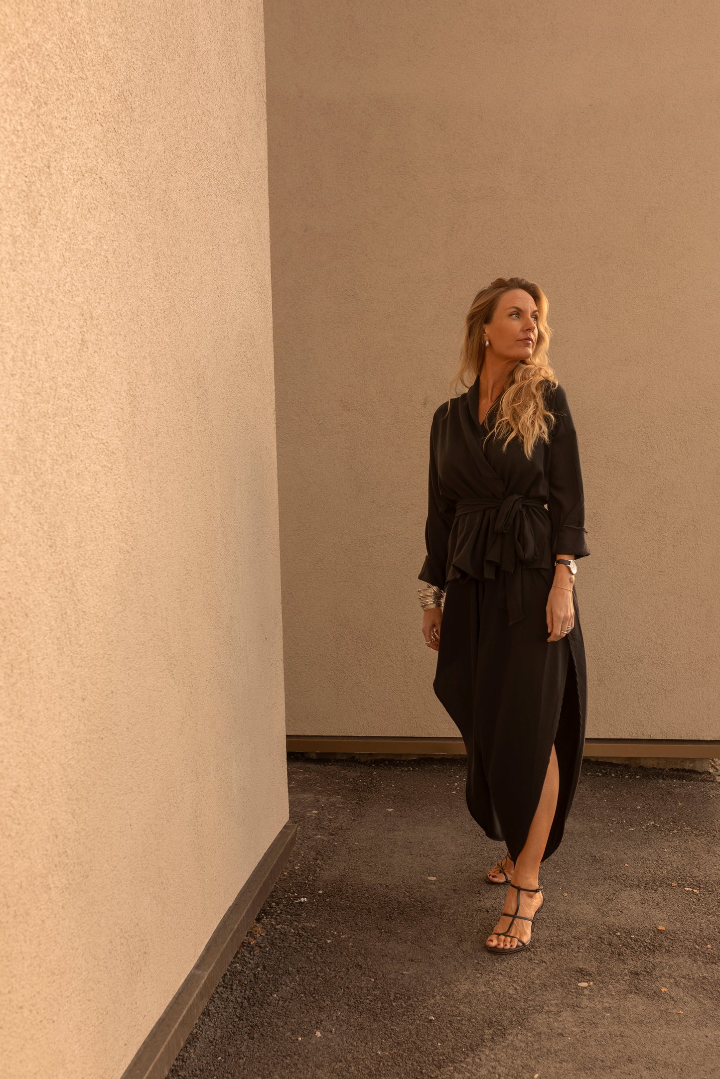 The Madrid Wrap Top Black